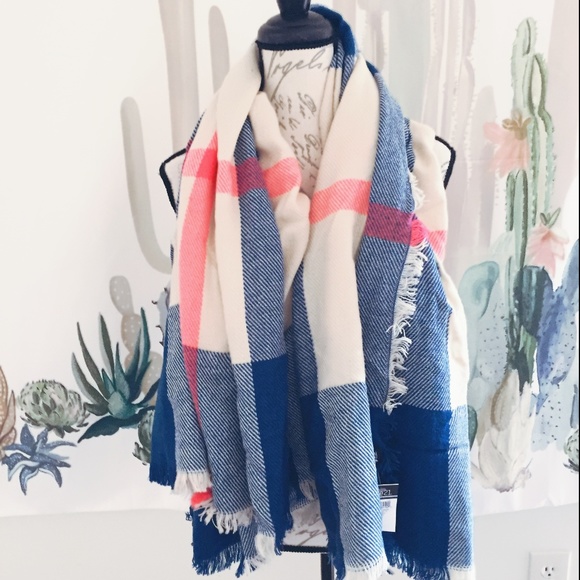 Rue21 Accessories - Rue 21 Blue Plaid Blanket Scarf NWT
